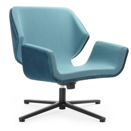 Fauteuil Booi Lounge en tissu bleu clair avec repose-pieds assorti, vue de face – Booi Lounge