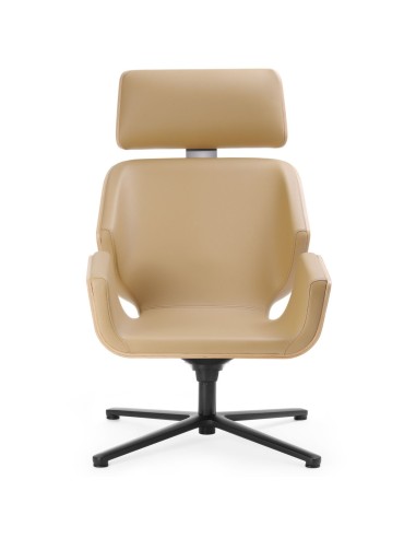 Fauteuil Booi Lounge en finition bois clair avec repose-pieds assorti, vue de face – Booi Lounge