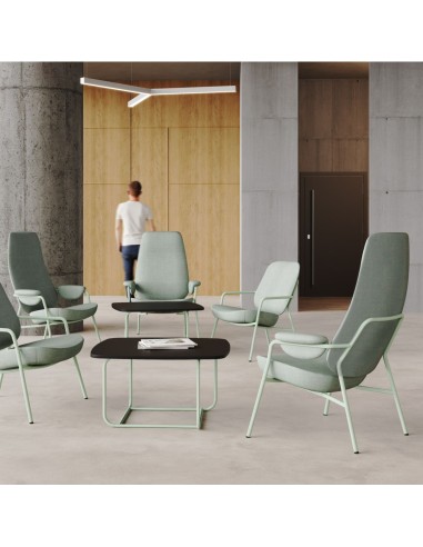 Deux fauteuils Epocc Lounge en tissu beige dans un salon contemporain – Epocc Lounge