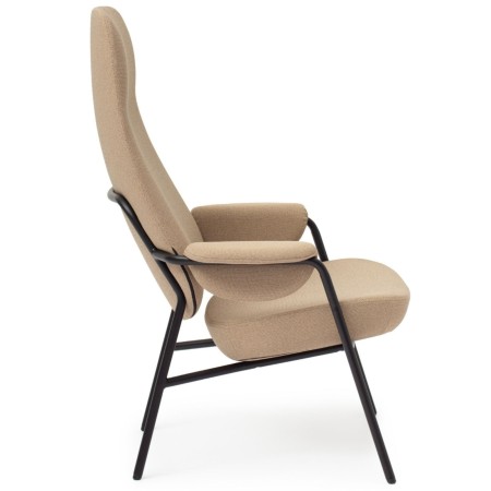 Fauteuil Epocc Lounge en tissu beige, vue latérale gauche – Epocc Lounge