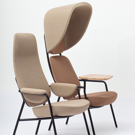 Fauteuil Epocc Lounge en tissu beige, vue latérale gauche – Epocc Lounge