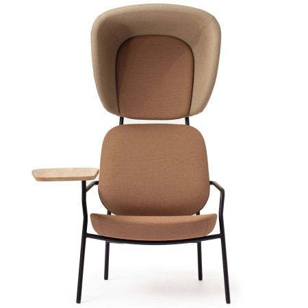 Fauteuil Epocc Lounge en tissu beige, vue de face – Epocc Lounge