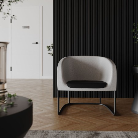 Fauteuil Gummy Bear en plastique recyclé blanc, vue de trois quarts avant – Gummy Bear 2