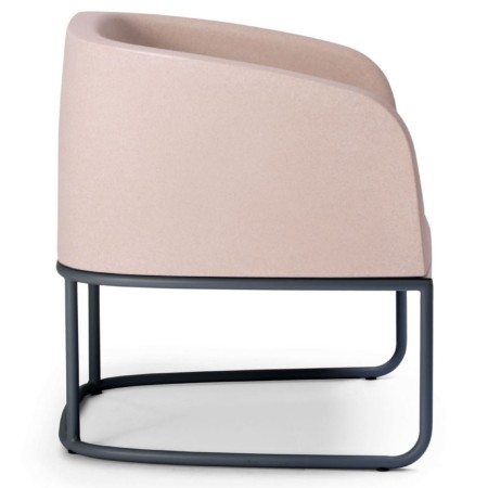 Fauteuil Gummy Bear en plastique recyclé rose pâle, vue de trois quarts avant – Gummy Bear