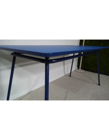 Table de conférence New School de MDD - déstockage exposition