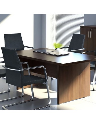 Table de réunion rectangulaire avec sièges de réunion noirs