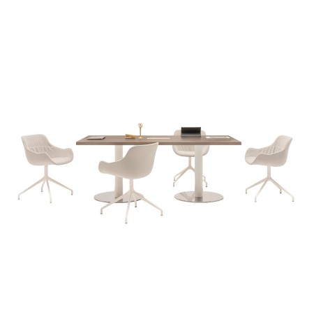 Table de conférence avec chaises de travail blanches