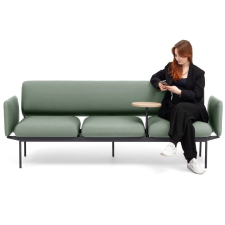 Banquette Fora Care verte trois places avec accoudoirs, vue de face – Fora Care