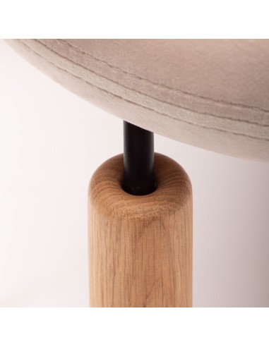 Détail du piètement bois du banc Flos avec fixation - Flos