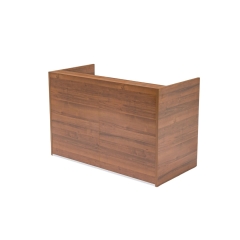 Réception en bois foncé