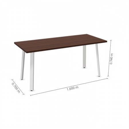 Dimensions bureau en bois foncé