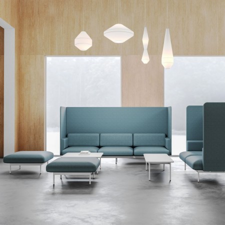 Salon moderne avec module acoustique triple Fora bleu clair - Fora