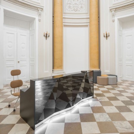 Banque d'accueil droit design noir avec led intégrée