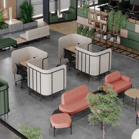 Fauteuil rose avec dossier arrondi dans un bureau open-space - Leaf Pod