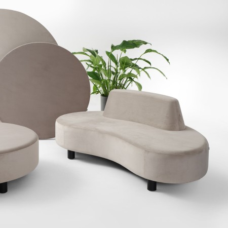 Canapé Nubi gris clair avec coussinage épuré - Nubi