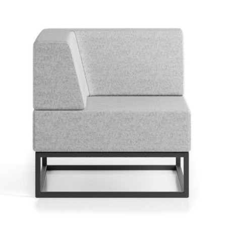 Un module d’assise gris avec un dossier légèrement incliné, alliant confort et design épuré. - Plint