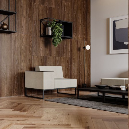 Un salon contemporain mettant en avant le module Plint, associé à d'autres éléments de la collection pour un rendu harmonieux. -