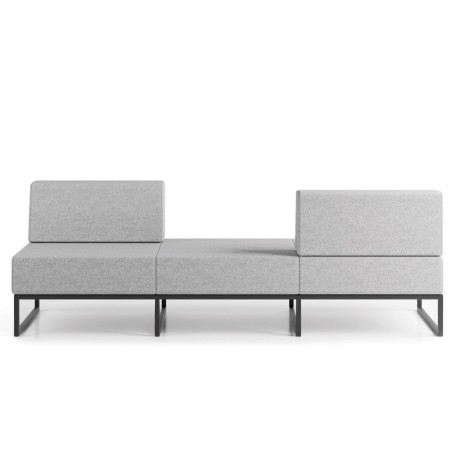 Un module d’assise asymétrique avec un dossier sur un seul côté, conçu pour plus de flexibilité. - Plint