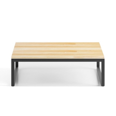 Vue de face d’une table basse rectangulaire en bois clair avec piètement en métal noir, assortie aux modules Plint. - Plint
