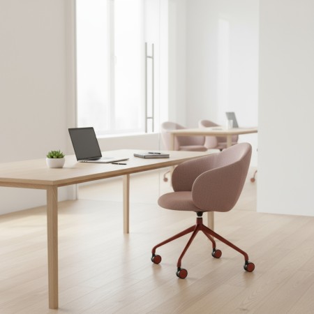 Chaise 4 pieds sur roulettes dans un bureau lumineux, sol en bois – Volta