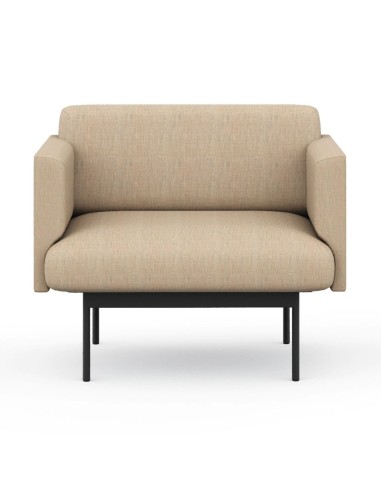 Vue de face du fauteuil beige, design sobre et lignes équilibrées. - Fora Office