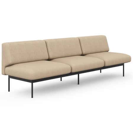 Canapé tapissé beige trois places, structure métallique fine et assise confortable. - Fora Office