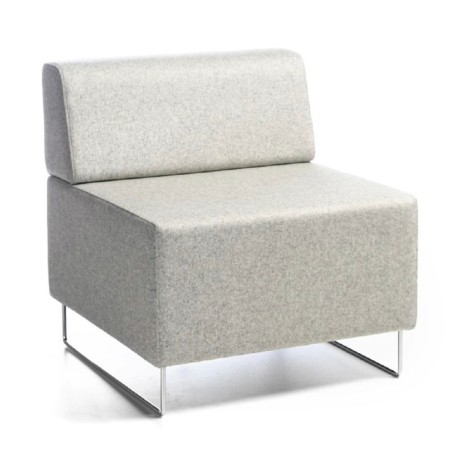 Module d’assise tapissé gris clair sans accoudoirs, structure métallique fine. - Quadra