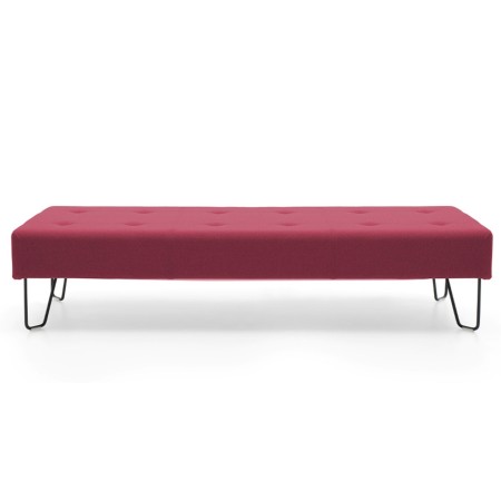 Pouf rouge rectangulaire assorti aux assises modulaires. - U Floe