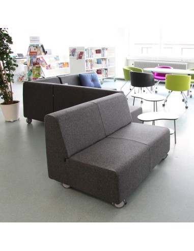 Fauteuils gris modulaires en configuration collaborative. - Voo Voo