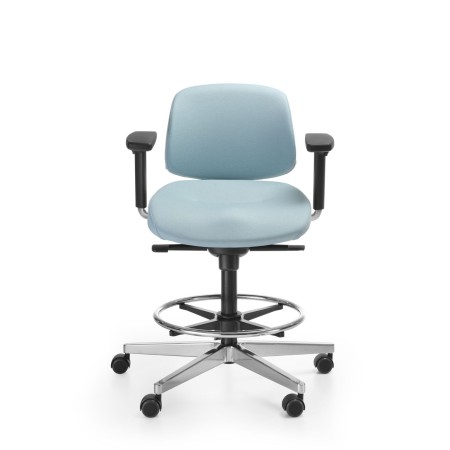 Siège haut Lift LF 10R bleu clair avec accoudoirs, dossier ergonomique et piètement à roulettes chromé