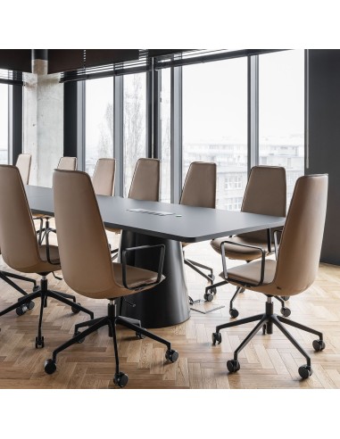 salle de réunion design avec fauteuils ergonomiques à roulettes LUMI beige