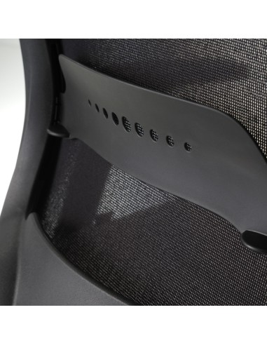 Dos réglable ergonomique de la chaise de bureau MOMO 102 noire avec accoudoirs