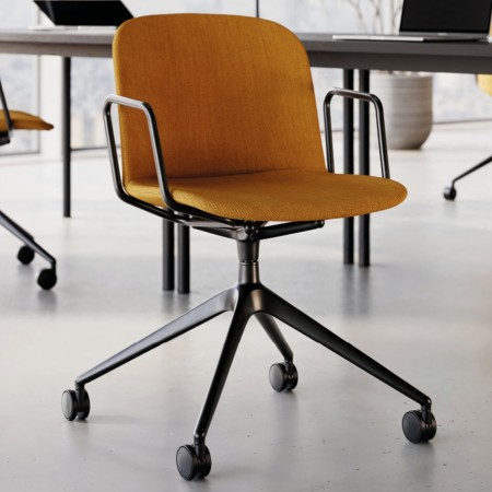 Chaise mobile en tissu avec roulettes pour réunion – Relief