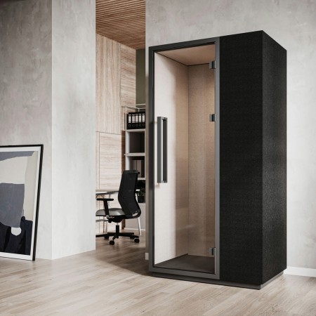 Cabine individuelle Quadra avec porte vitrée et finitions feutrées grises. - Quadra 2
