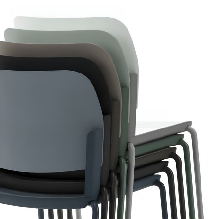 Divers coloris de la chaise VOLO 215 empilés