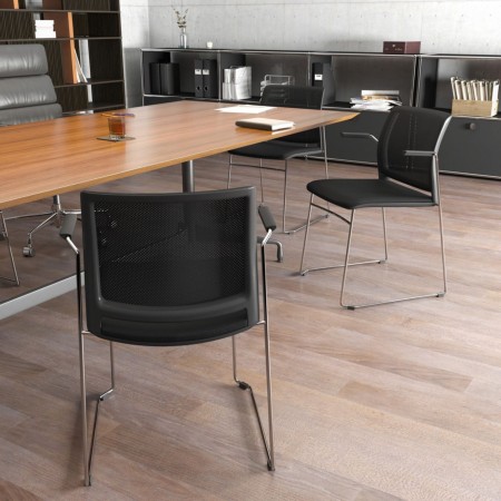 Fendo FD 270 en situation – salle de réunion contemporaine