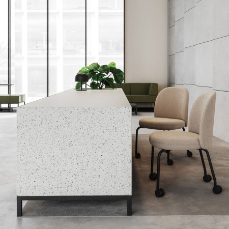 Chaise sans accoudoirs Flos FS K 260 en contexte bureau