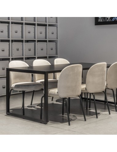 Chaise Flos K 215 blanche sur 4 pieds design minimaliste pour salle de conférence