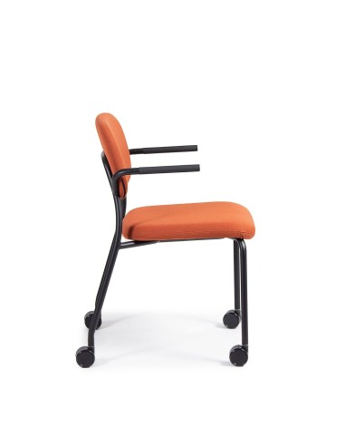 Vue latérale de la chaise Hens avec accoudoirs suspendables