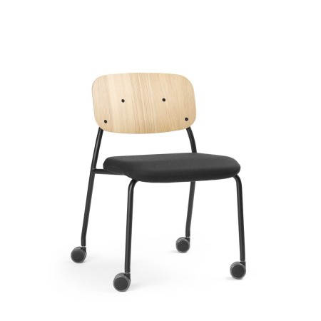 Version bois naturel et assise noire du modèle Hens HS 261 1N