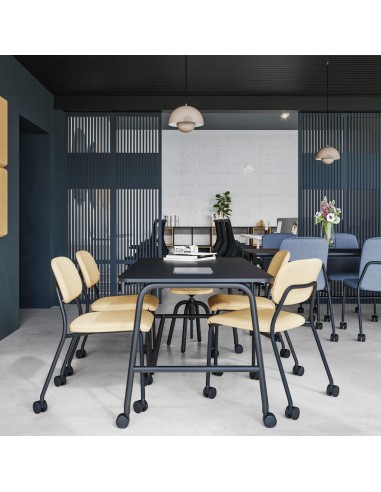 Chaise Hens HS 261 utilisée dans une entreprise au style épuré