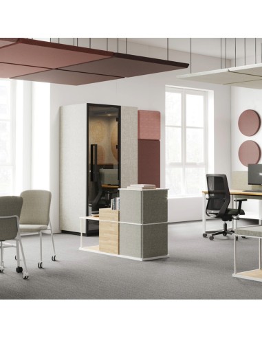 Cabine acoustique Quadra intégrée dans un espace de travail moderne et lumineux. - Quadra