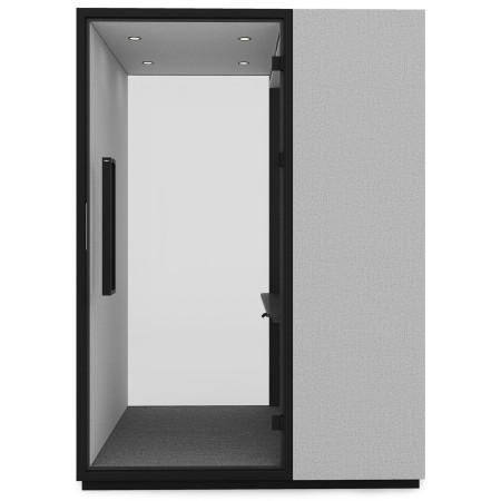 Vue en angle de la cabine Quadra avec toit équipé. - Quadra