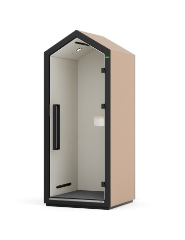 Vue extérieure de la cabine Treehouse avec structure colorée. - Treehouse