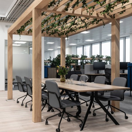 Chaise de réunion Hens HS 4K1 H en cuir cognac sur roulettes accoudoirs 2