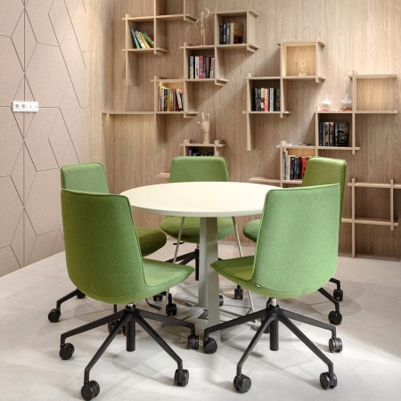 Chaise de réunion pivotante Lumi LM 5R1 bleue sans accoudoirs pour bureaux professionnels 2