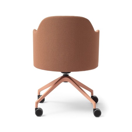 Vue de dos de la chaise Flos sur 4 roulettes avec dossier arrondi confortable