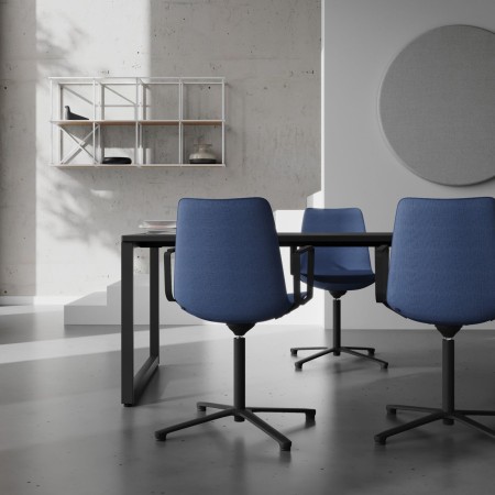 Salle de réunion à Bern avec assises professionnelles et confortables Lumi blue