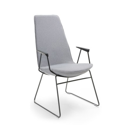 Chaise de conférence dossier haut Lumi avec piètement luge métal et accoudoirs gris pour salle de réunion