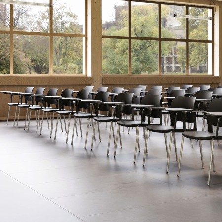 Chaise de conférence Volo VO 22C vert sauge avec accoudoirs et coque plastique, 4 pieds métal 2